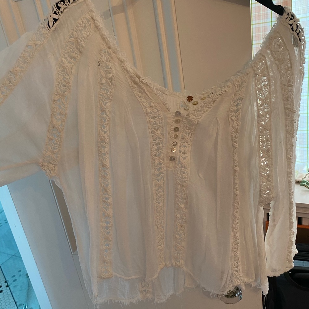 Free People kind of Lacey white top, size medium
